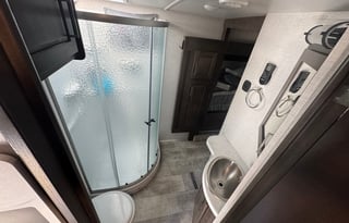 Gill Family RV 5th wheel