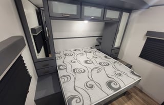 Keystone Bullet 330BHS