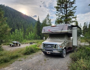 Coachmen RV Leprechaun 320BH Ford 450