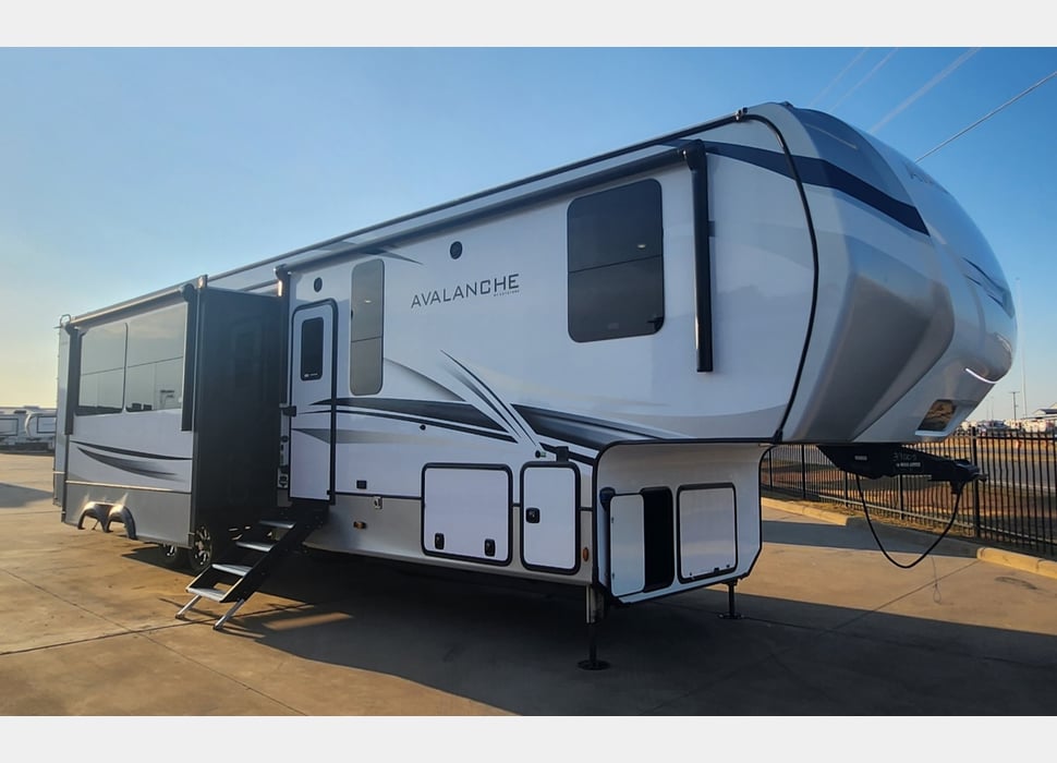 Fifth Wheel rentals in Highland Village