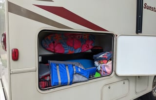 2016 Winnebago Vista 31BE Harvey The RV