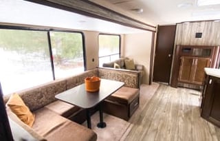 Cherokee Gray - sleeps 6 w/pvt queen & bunks
