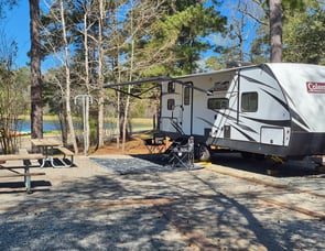 Dutchmen RV Coleman Light 2455BH