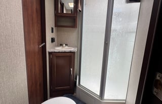 Cavs Camper - Beautiful 37' TT with Bunk House!!