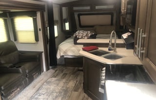 2019 Keystone RV Cougar Half-Ton Series 22RBS