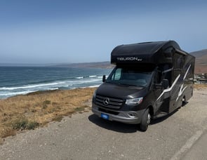 Thor Motor Coach Tiburon Sprinter 24RW