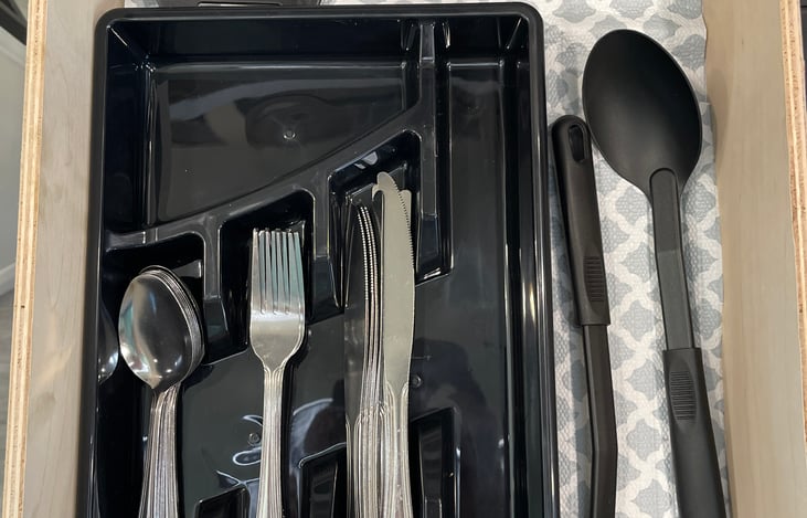Utensils (set of 9 each spoons, forks, knives)
Serving Spoons (2)
Spatulas (2)