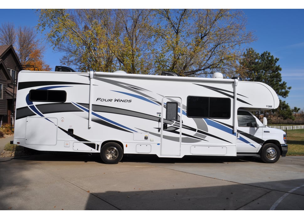 Class C Motor Home rentals in Shakopee