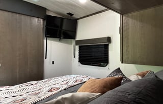 2021 Keystone RV Cougar Half-Ton 24SABWE