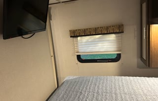 2018 Prime Time RV Tracer Breeze 26DBS