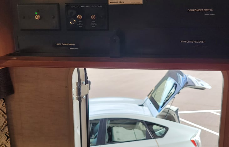 Satellite controls (has to be ativated)