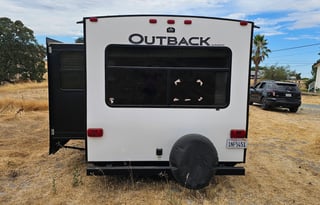 Ward's Cozy RV Rental