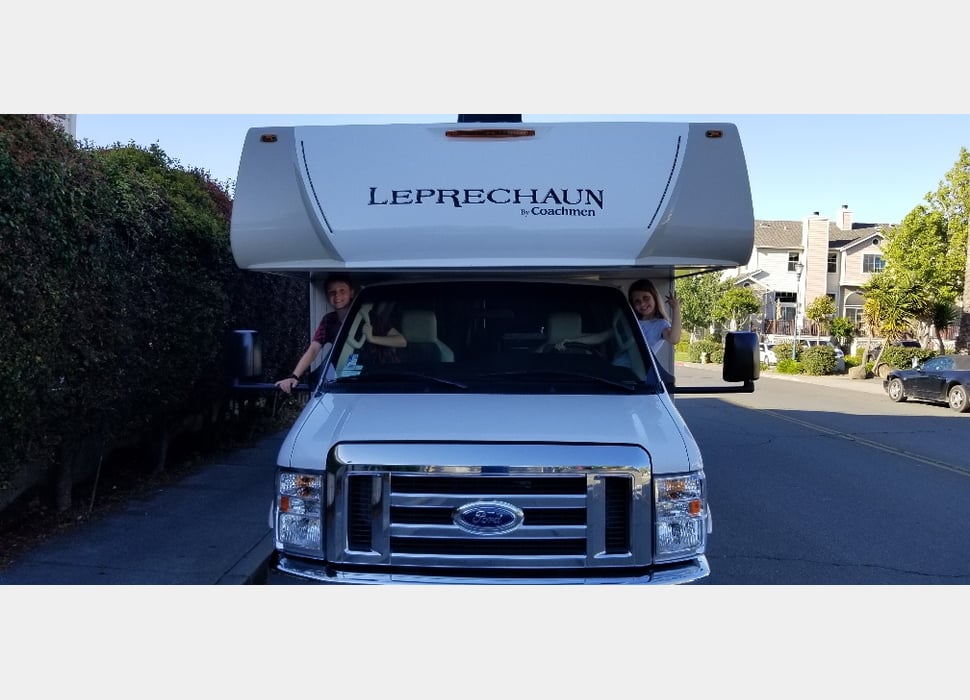 Class C Motor Home rentals in Oakley, CA