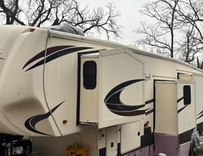 Forest River RV Cedar Creek Silverback 37MBH