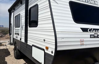 Lil Cozy Ready to Book Great for First Time RV'ers