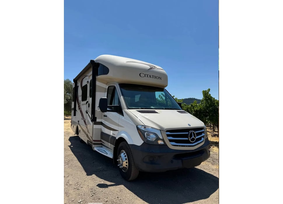 Class C Motor Home rentals in Elk Grove