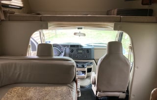 2013 Thor Motor Coach Four Winds 22E