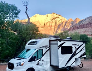 Thor Motor Coach Gemini 23TW