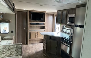 2018 Palomino Puma 31-DBTS