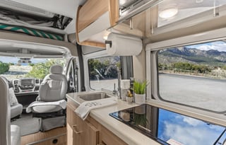 2022 Thor Motor Coach Sequence 20A