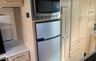 2020 Regency Ultra Brougham 25MB