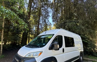 2023 Vast Overland **OFF GRID** SEATS/SLEEPS 4