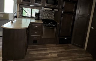 Cozy RV – Perfect for Family Adventures