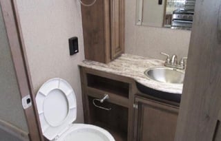 2020 Fleetwood RV Flair 32S