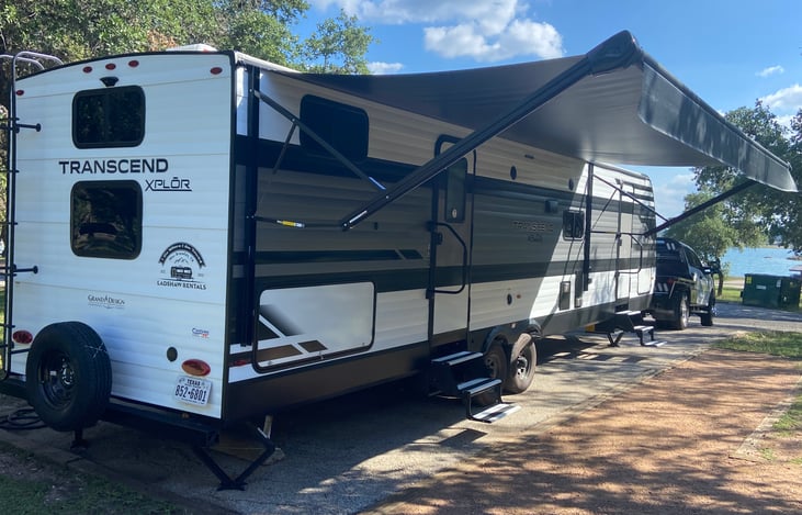 37.0 Transcend 321BH Travel Trailer | RVshare