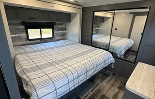 2023 Crossroads Volante 34BH - Kid & Pet Friendly!