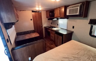 2016 Keystone RV Summerland Mini 1700FQ
