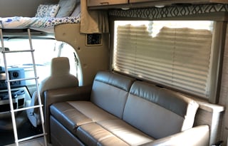 2021 Thor Motor Coach Quantum SE SE28 Ford
