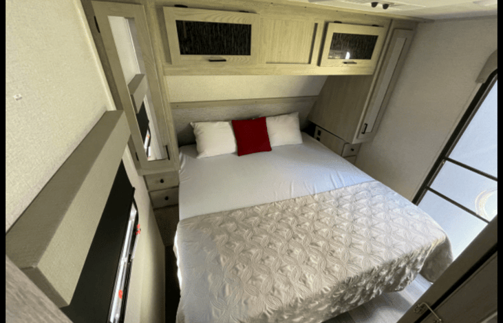 Master King size bed