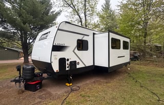 ‘25 Coleman Light 26BX - Family Adventure Camper