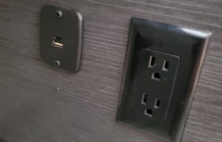 "Salty" - Solar, Spacious, Stocked-2 Queens,2 Full