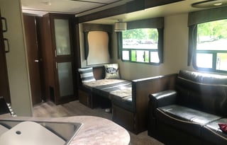 The Family Tradition Getaway w/Bunk House
