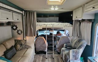 2010 Four Winds RV Chateau 31B