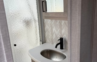 Pet friendly! clean cozy & ready for adventure