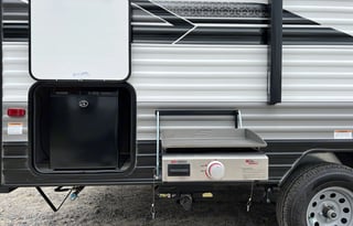 2022 Dutchmen RV Coleman Lantern LT Series 18BH