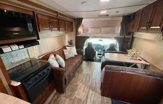 Forest River Sunseeker ***Bunks*** (BRFL 1873)