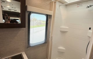 23 Winnebago View sprinter