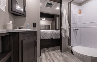 2022 33' Grand Design Transcend Xplor 265BH