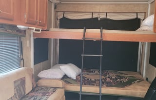 2009 Coachman Adrenaline Surge