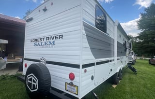 Nomadic Nature Rentals w Luxury Amenities (Mickey)