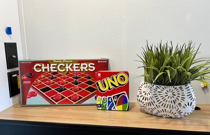 Cool family and friend games included.