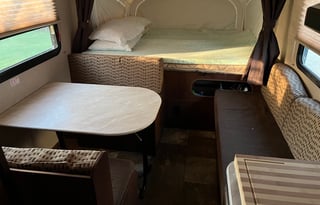 2015 Jayco Jay Feather Expandale M-16 XRB