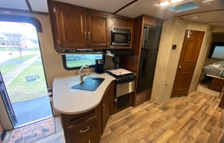 2017 Keystone RV Outback 324CG