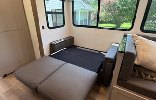 Turn-Key Getaway: Delivered & With Starlink!