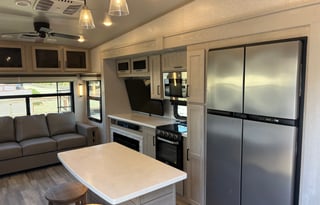 Pet friendly! clean cozy & ready for adventure