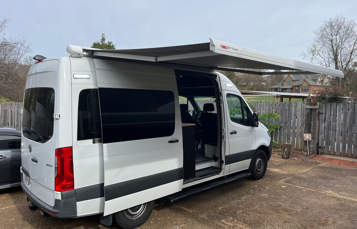 self supporting automatic canopy - very cool